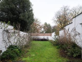 Coupure - Authentieke herenwoning met tuin op één van de meest gegeerde locaties van Gent.Voor bezoekaanvragen, mail naar info@carloeggermont.beLangs...