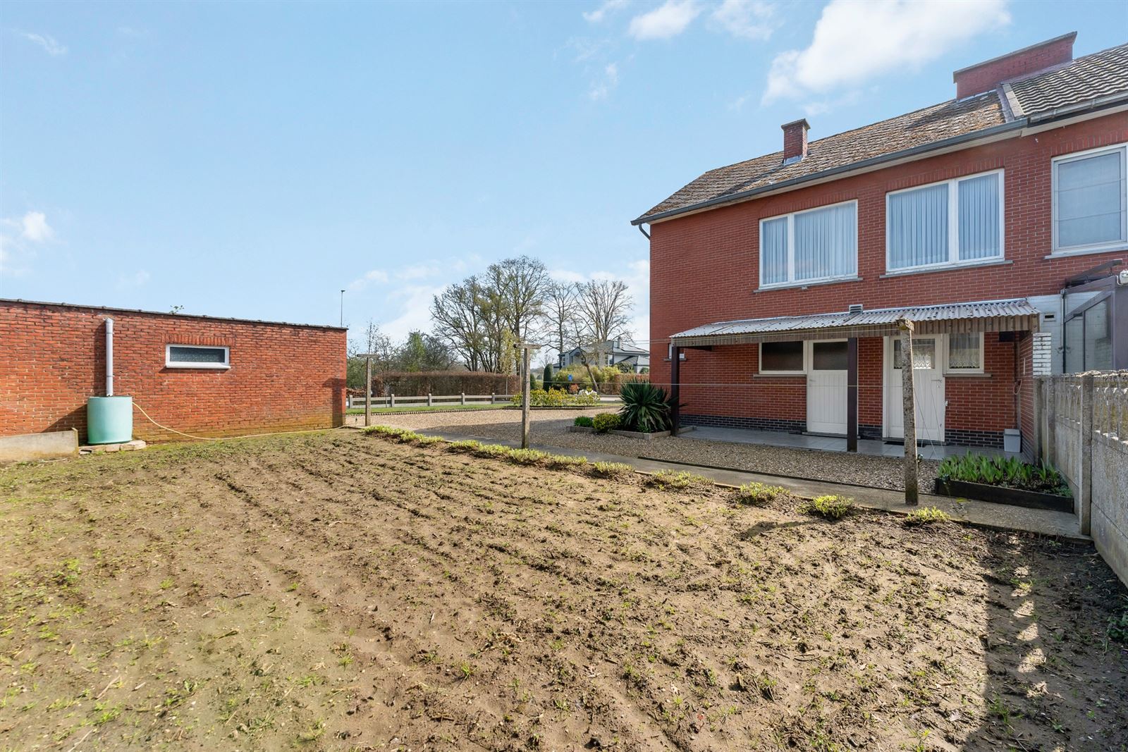 Gezinswoning met 4 slaapkamers! - foto 2