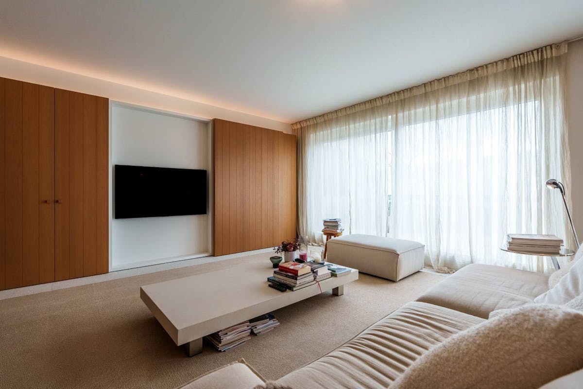 Exclusief gerenoveerd appartement in het centrum Roeselare. - foto 2