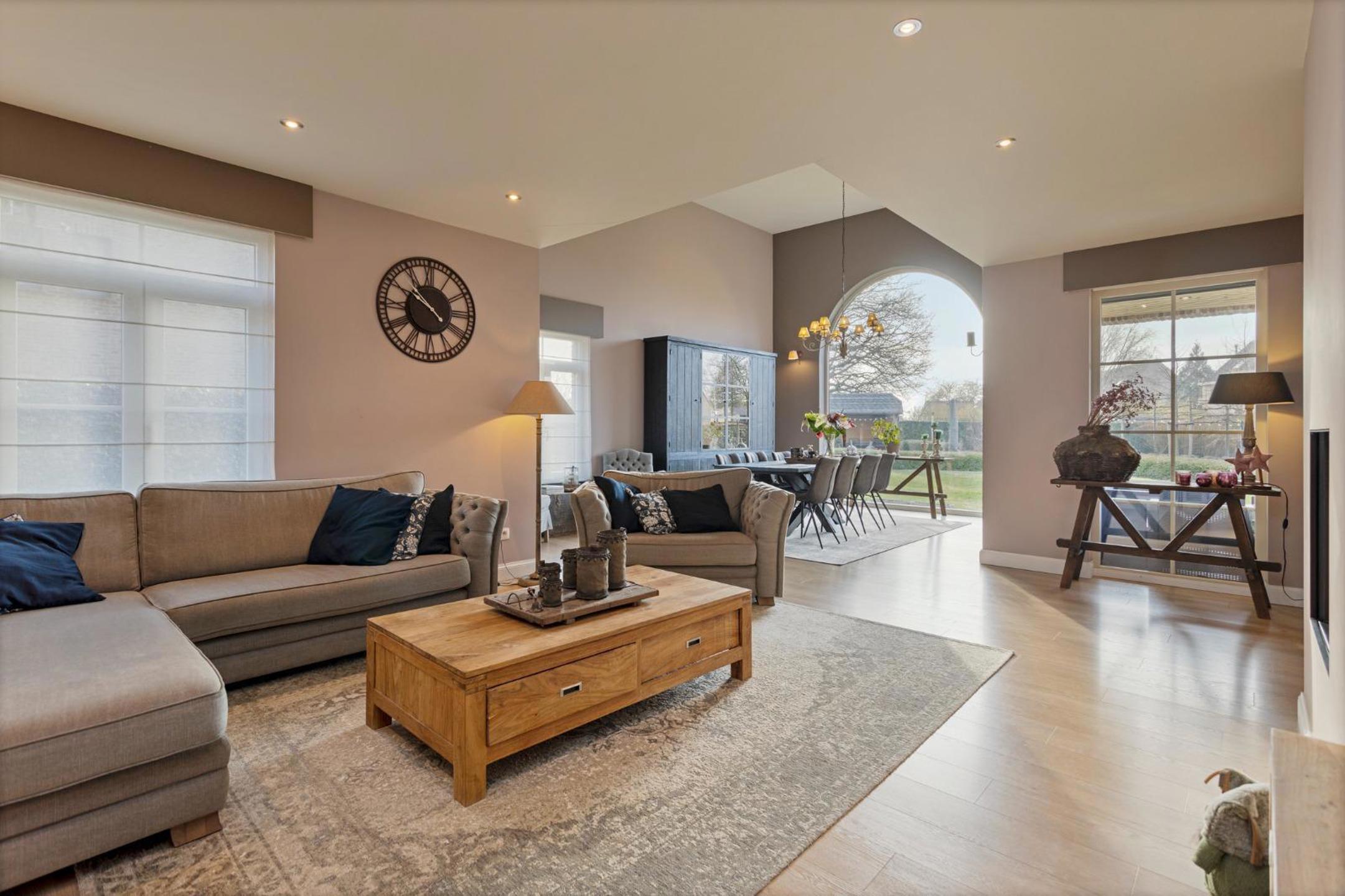 Exclusieve villa met 5 slaapkamers, verwarmd zwembad en prachtige tuin op ruim 11 are in Steenokkerzeel ! - foto 5