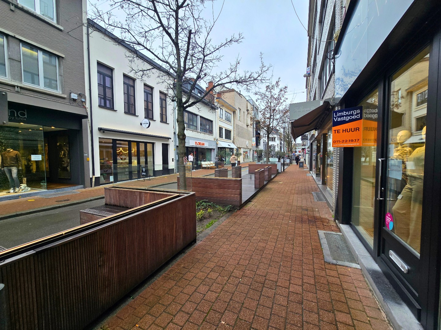 Handelsruimte, 72m² + kelder, op enkele passen van de Grote Markt - foto 2