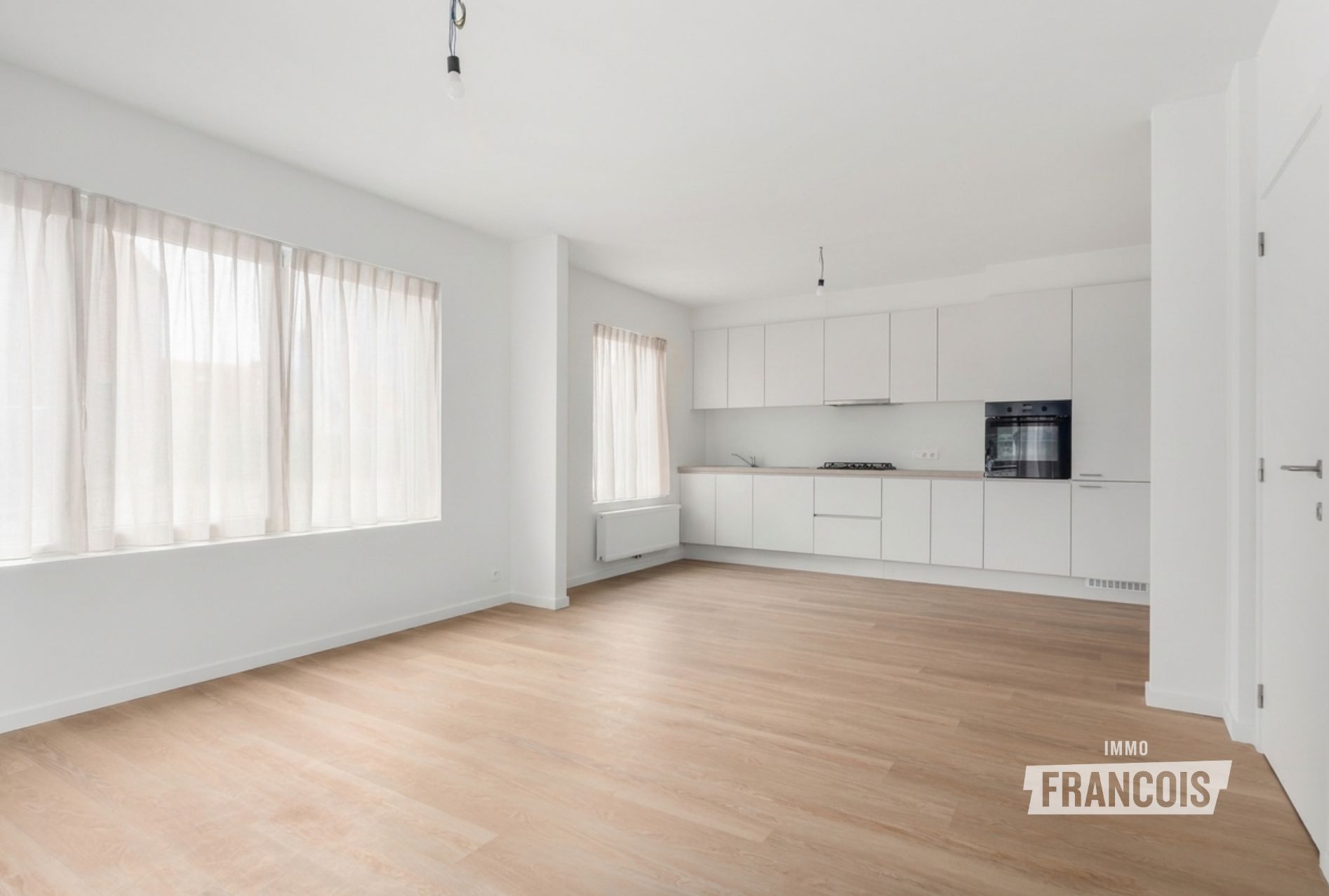 Volledig gerenoveerd gelijkvloers appartement in kleinschalige residentie te Vuurtorenwijk, Oostende. - foto 1