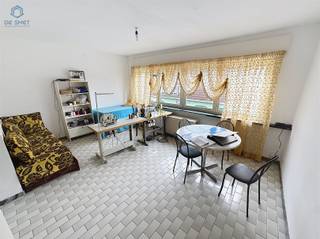 Appartement op Toplocatie in Geraardsbergen Ideaal voor Investering!Op zoek naar een vastgoedparel in Geraardsbergen? Dit appartement, gelegen op de...
