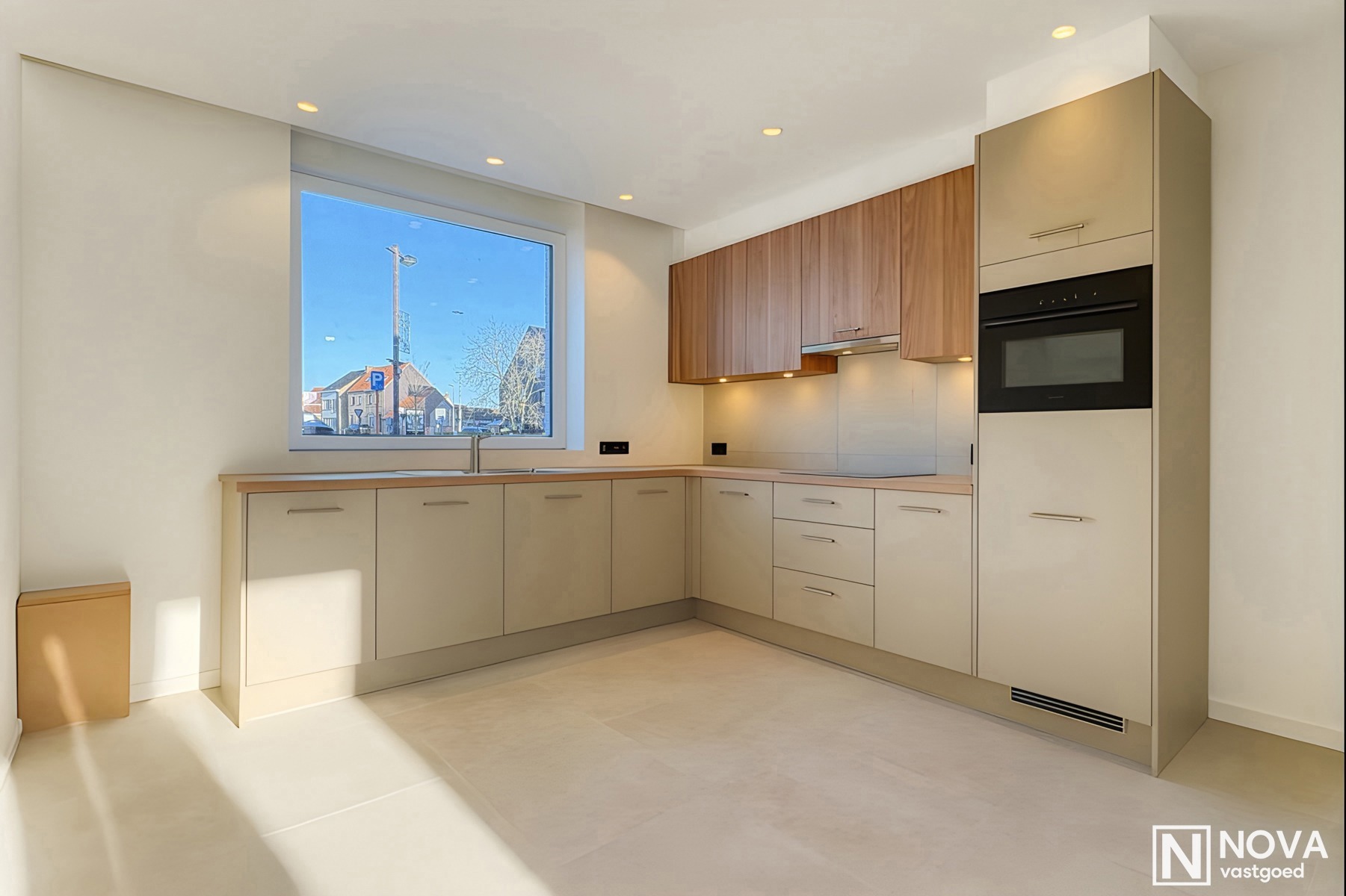 Volledig vernieuwde woning met 3 slaapkamers en tuin. - foto 3