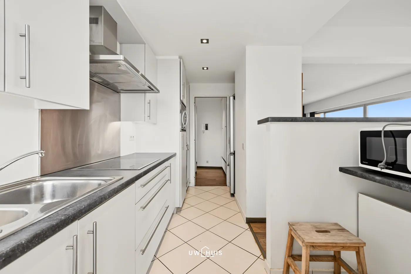RUIM APPARTEMENT MET 3 SLAAPKAMERS EN PRACHTIG UITZICHT (INCL. STAANPLAATS) - foto 4