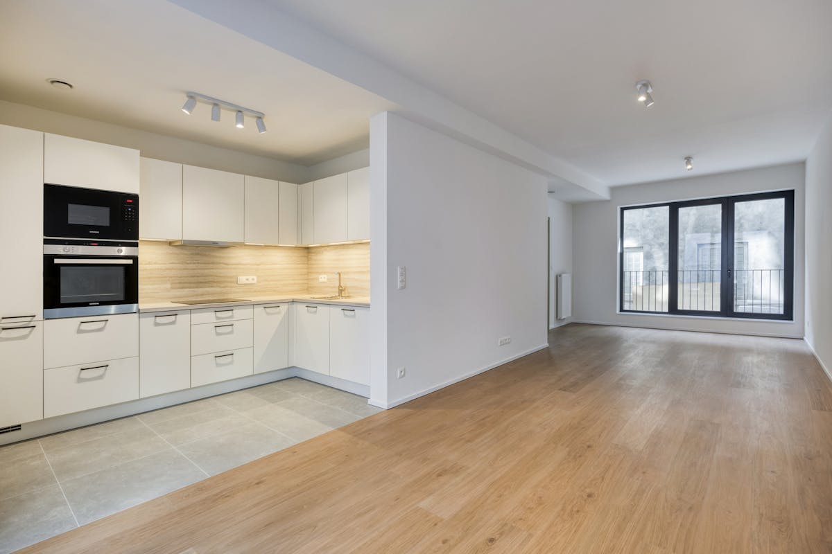 UniQ - 6% of VAT - Immediately available! - photo 1