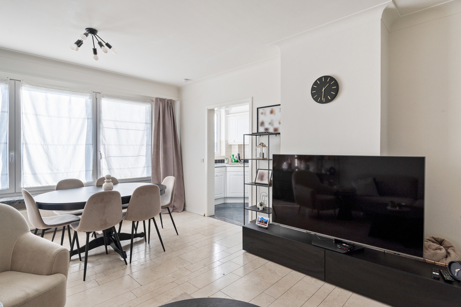 Appartement te koop in Merksem met 2 slaapkamers - foto 3