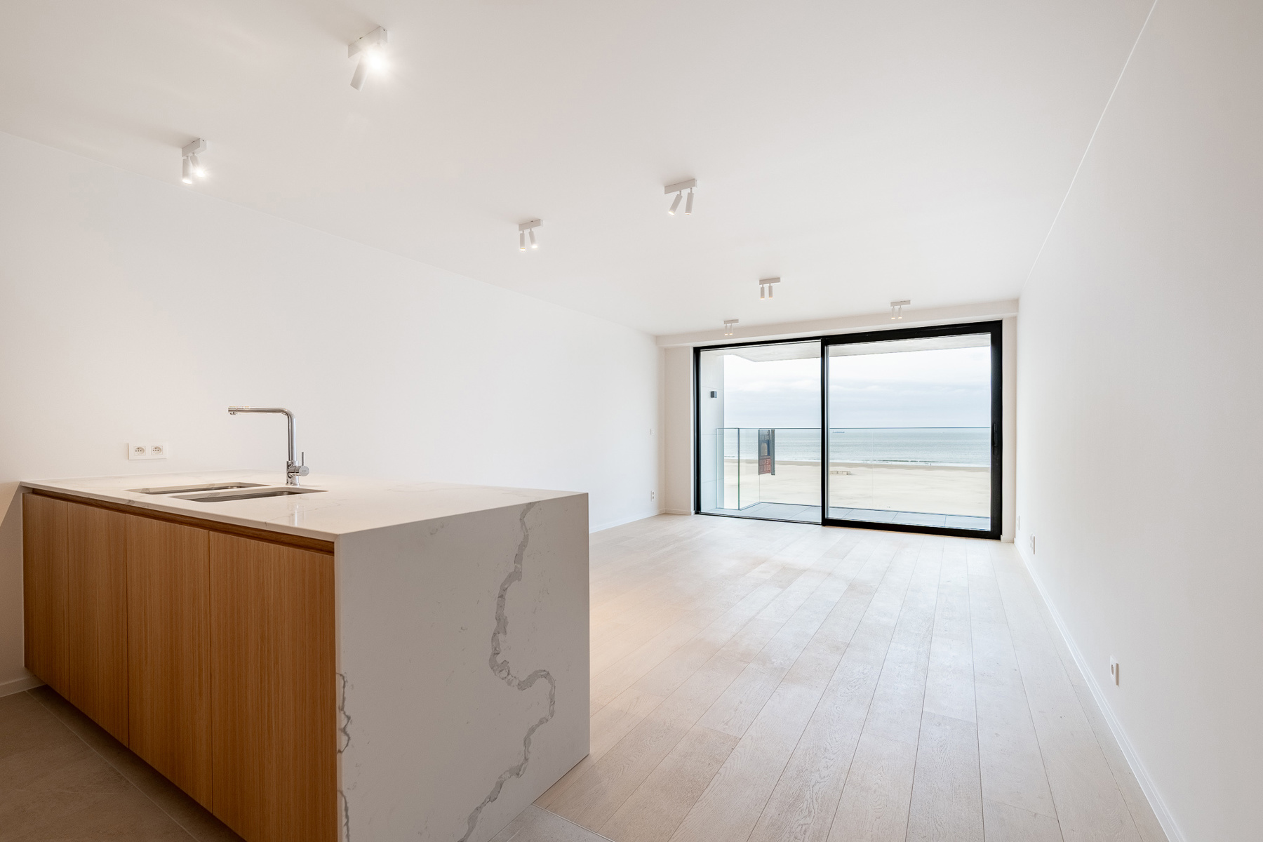 Apartment for sale in Knokke-Heist with 2 bedrooms - photo 2