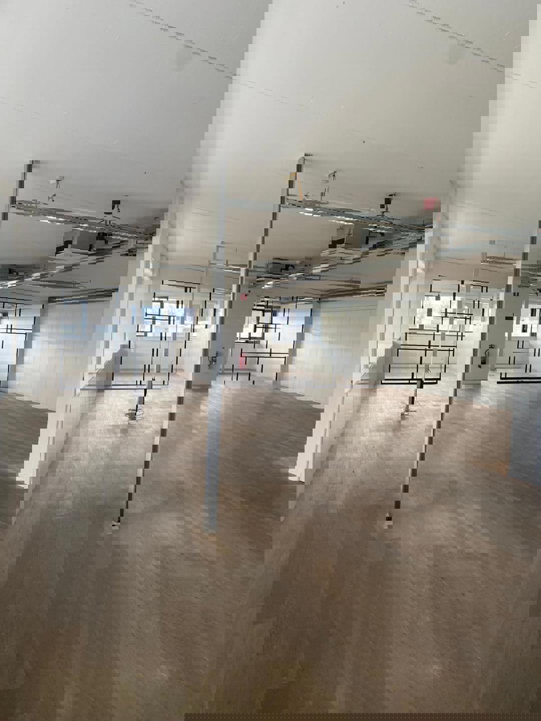 Kantoren 190m² te huur rechts 2de verdiep - foto 5