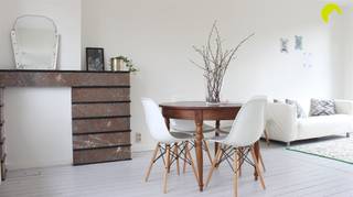 In an authentic 1930's building with beautiful architecture we find this cozy one bedroom apartment.The apartment is located in a beautiful corner...