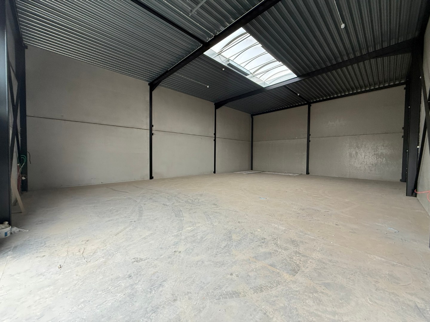 KMO-unit van 216 m² op een gunstige locatie in Tielt! - foto 3