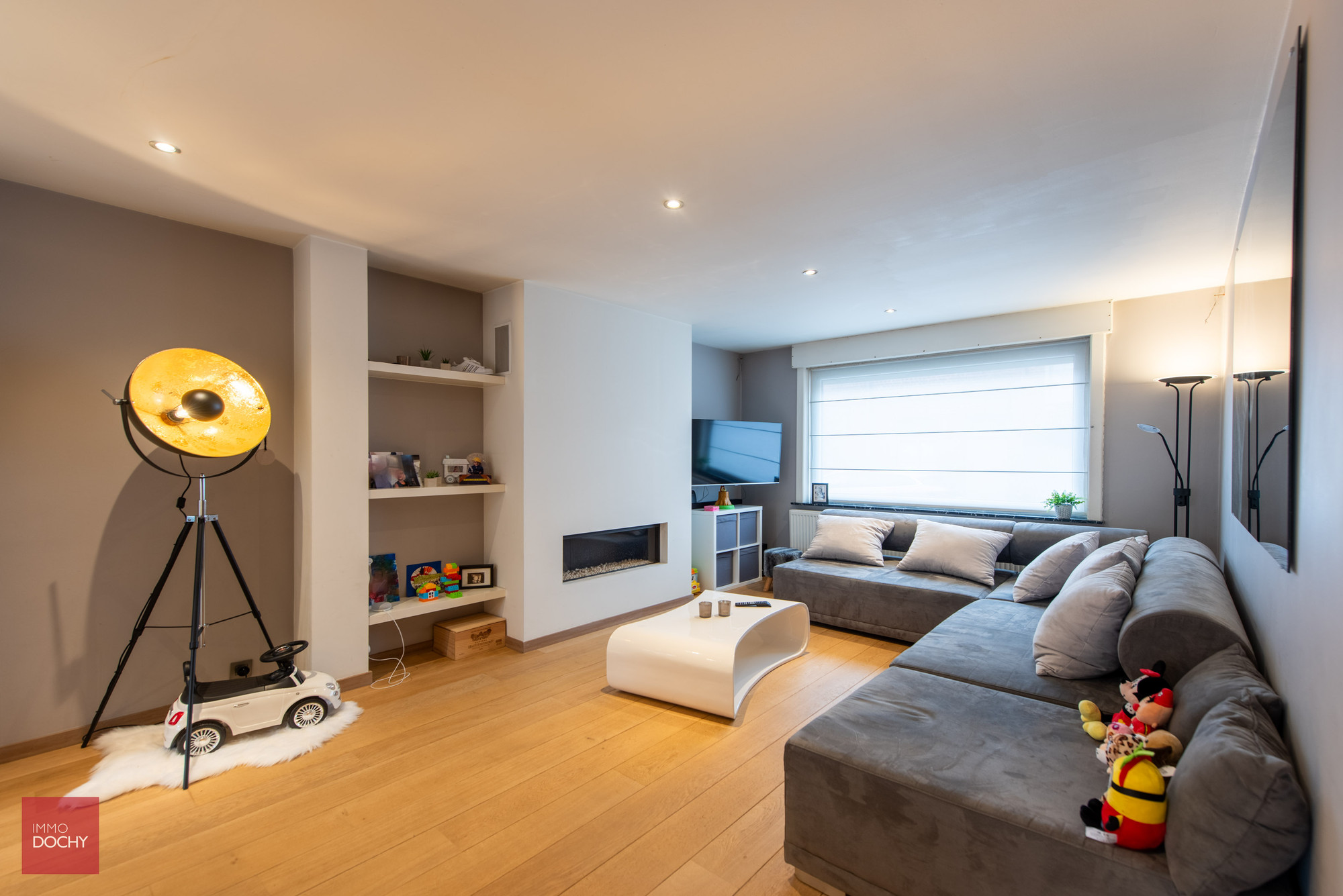 Vernieuwde en instapklare ruime woning centrum | Leiestraat - photo 1