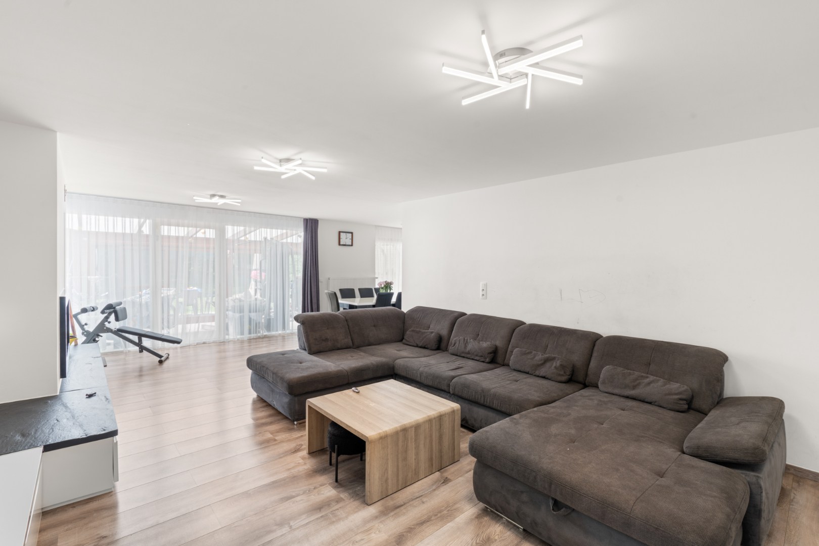 Ruime instapklaar bungalow op topligging - foto 4