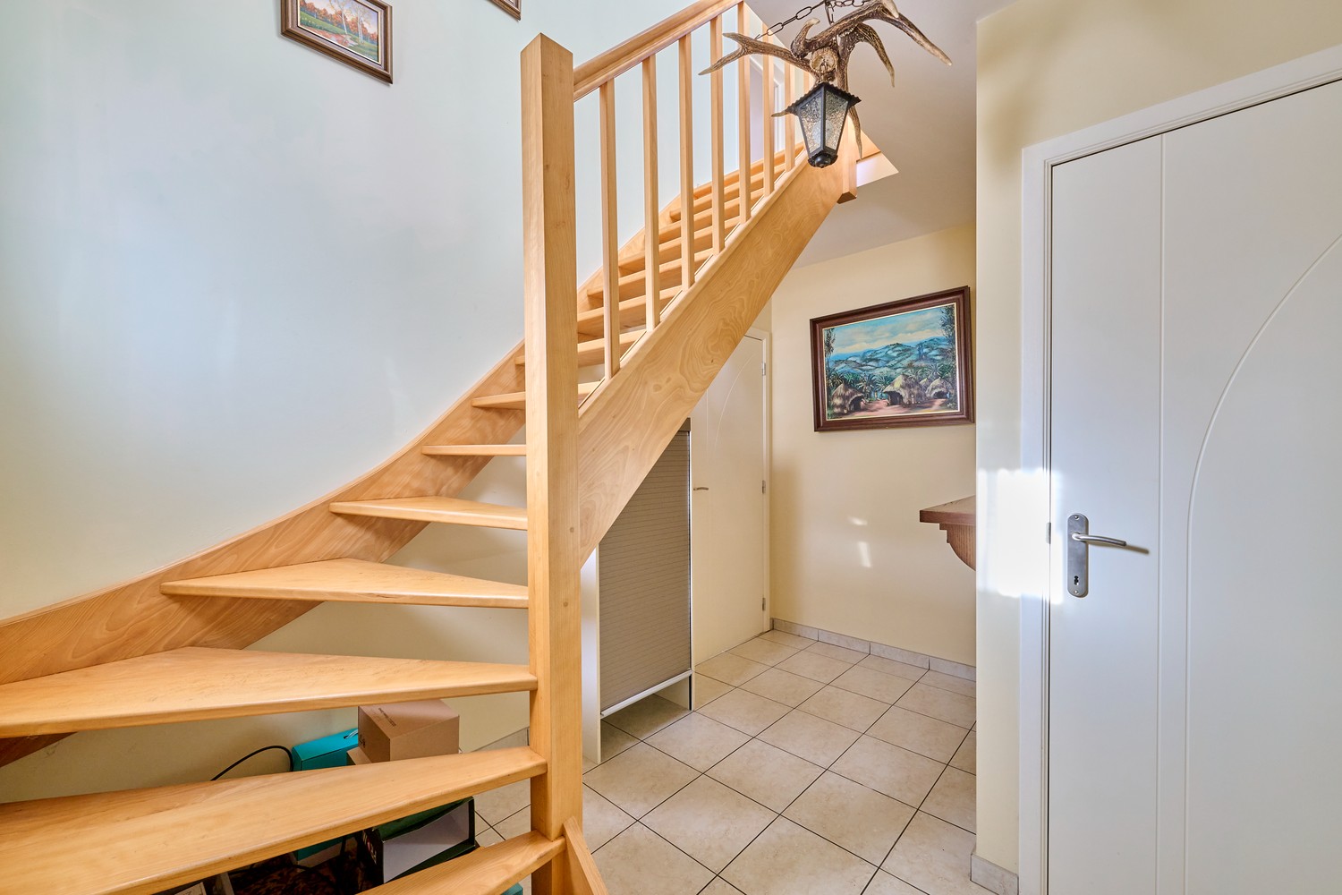 Charmante landelijk gelegen eengezinswoning volledig onderkeldert en ruime vrijstaande garage - foto 4