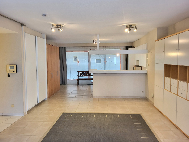 Appartement spacieux de 2 chambres avec vue sur la mer à vendre - photo 5