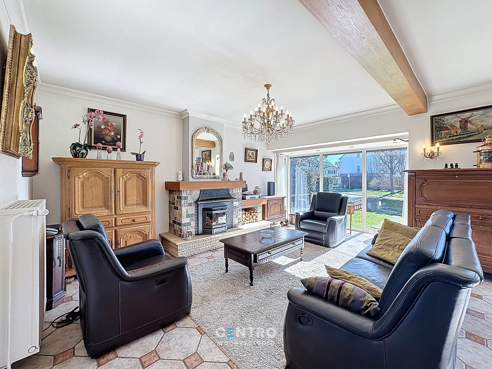 Interessant gelegen villa te Uitkerke met 3 slpks én 2 garages! - foto 2