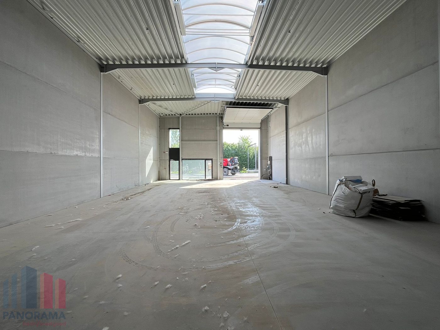 Opslagruimte van 300 m² &amp; uitstekend gelegen vlak aan de E40 - foto 3
