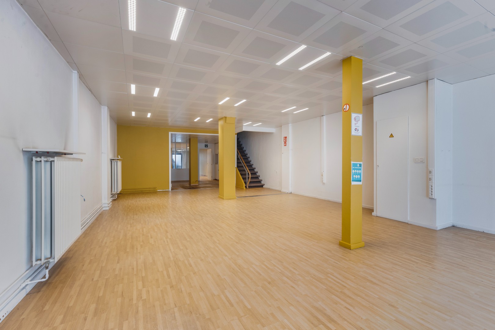 Handelspand te huur nabij het centrum van Roeselare! - foto 2
