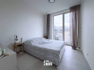 <p><span>High-quality finished apartment located on the third floor in the Zuidkaai project. </span><span><br /><br /></span><span>The apartment is located near the center of Aalst. Apartment layout: entrance hall, storage/laundry room, living room with open kitchen with island, hallway, toilet, 2 bedrooms, a bathroom with walk-in shower, and 2 terraces (14m² and 7m²) overlooking the Dender.</span></p><p><span>Basement: This apartment has a private parking space and storage + spacious bicycle parking with bicycle lift + waste room.<br /><br />In the immediate vicinity, you will find all facilities, including shops, schools, public transport, horeca, etc. From here you have a quick connection to various main roads as well as the E40.<br /><br />Advantages of the apartment:</span></p><ul><li><span>Quietly located with a view of the Dender.</span></li><li><span>Large windows throughout the apartment, very much natural light.</span></li><li><span>Heating via residual heat, cheaper than gas!</span></li><li><span>Underfloor heating</span></li><li><span>Solar panels</span></li></ul><p><span>Rent  per month: 1190€<br />Provision for the common charges € 100 per month. <br /></span><span>For more info or a visit, contact Ann 0477 41 46 16</span></p><p><span>App B3.1 + Parking space 5 + storage 9 Kaaiman</span></p><p><span> </span></p>