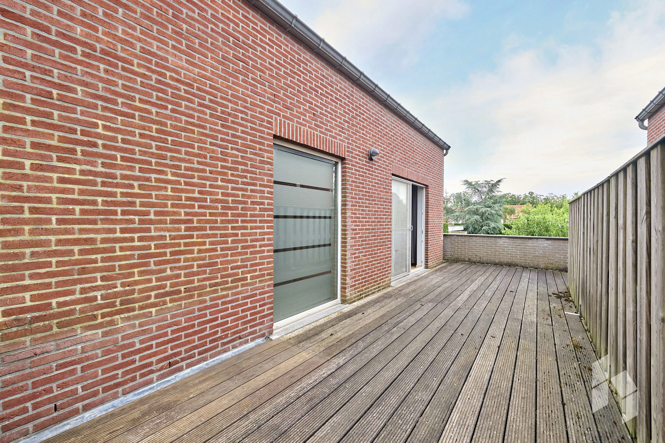 Riant appartement (139 m²) met 2 slpks, terras en garage! - foto 5