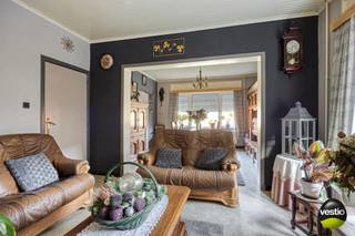 Te renoveren vrijstaande woning te Eigenbilzen – Zangerheistraat 107.Deze vrijstaande gezinswoning bevindt zich in een rustige en landelijke omgeving...