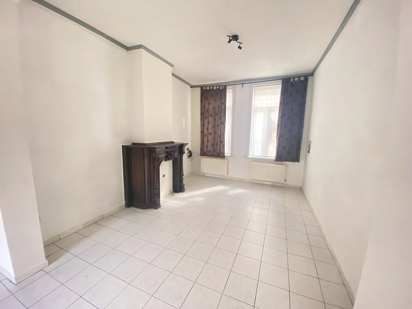 OPBRENGSTEIGENDOM IN IZEGEM (3 APPARTEMENTEN) - foto 2