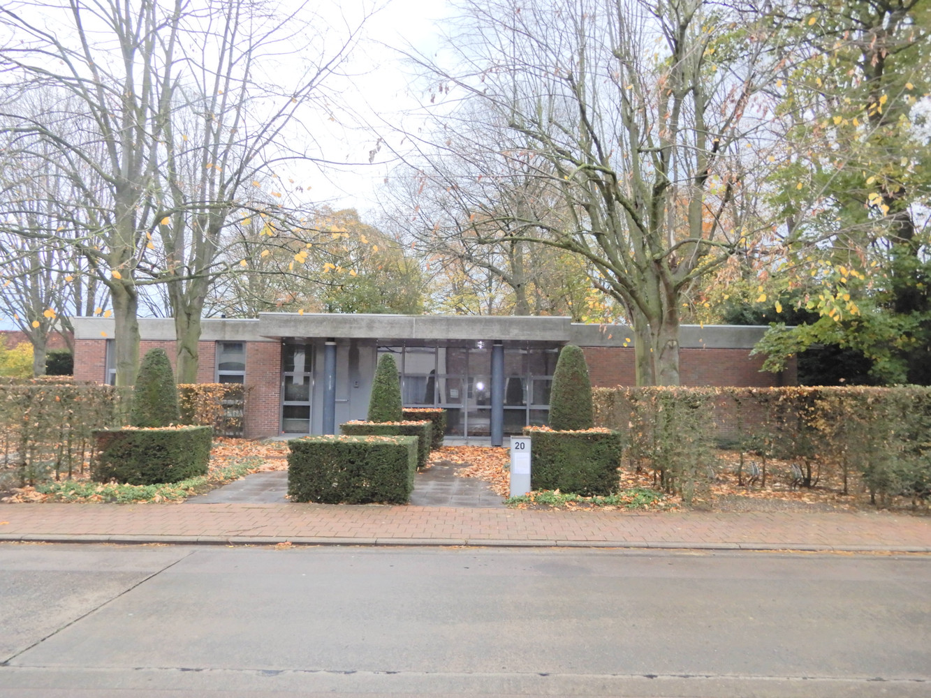 Commercial for rent in Meulebeke - photo 1