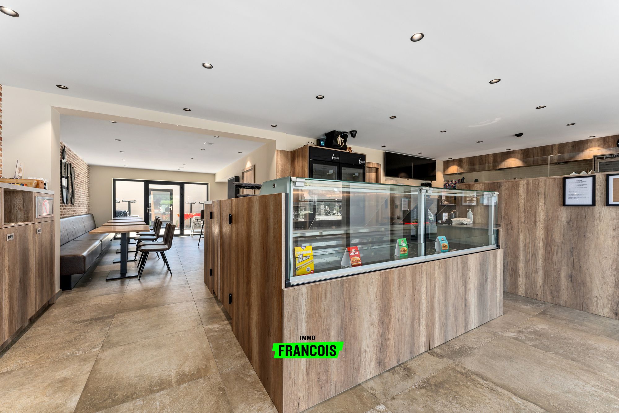 Commercieel handelspand met woonst op een AAA-Locatie in Zedelgem! - foto 5