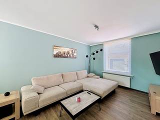 La maison que nous proposons à la location ici à Stabroek bénéficie d'un emplacement central à proximité de toutes les installations...