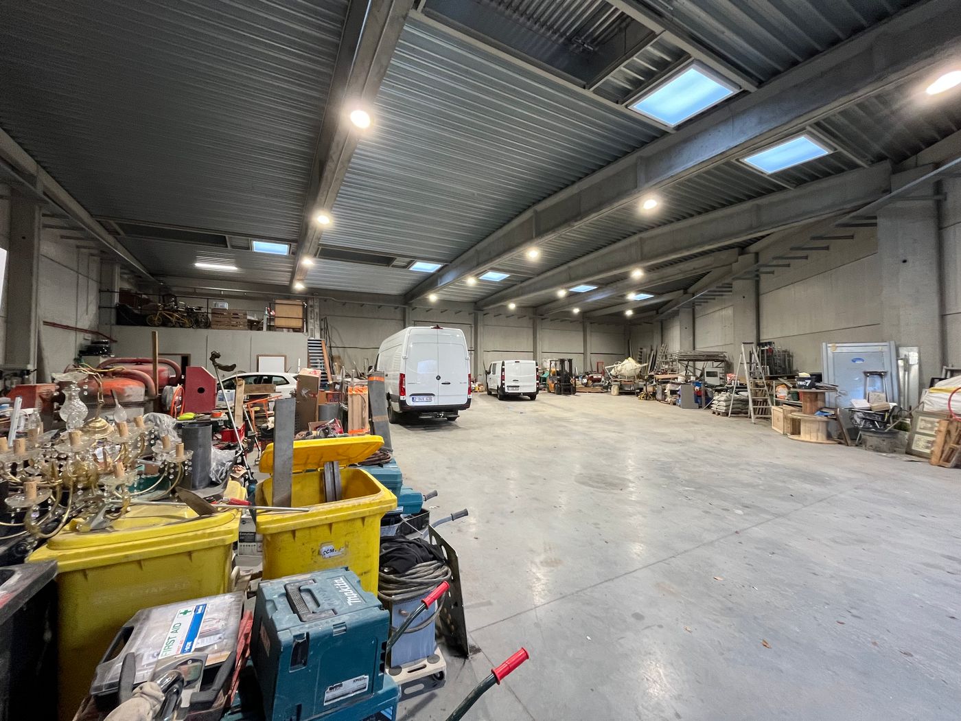 650 m² magazijnruimte op strategische ligging vlakbij de E40 - photo 4