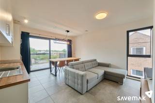 <p><span>Cet appartement récent est idéal pour un jeune couple ou une personne seule.<br /><br /></span></p><p><span>Compte tenu de son année de construction, ce petit logement est en parfait état technique :</span></p><p><span> </span></p><p><span>+ pas d’amiante</span></p><p><span>+</span></p><p><span> </span></p><p><span>À l'extérieur, vous profiterez d'une terrasse spacieuse.</span></p><p><span><br />Il est équipé d'un ascenseur, d'une place de parking souterraine et d'un débarras (inclus dans le prix)</span></p>