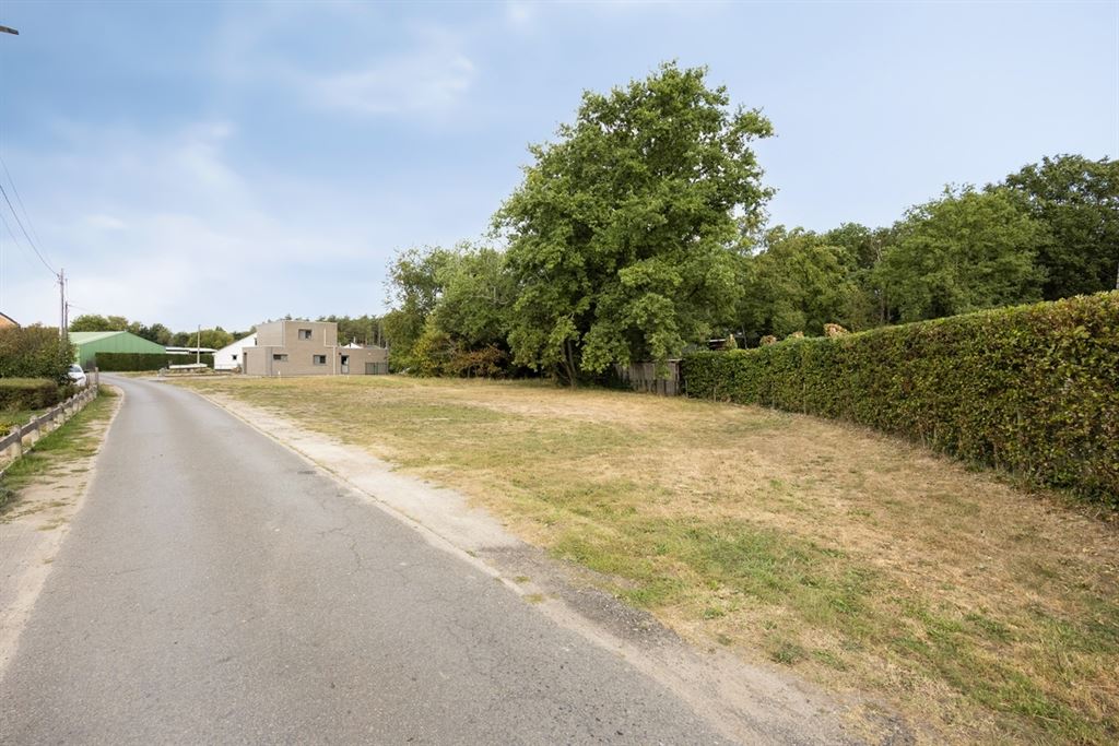Knappe bouwgrond op een rustige locatie! - foto 4