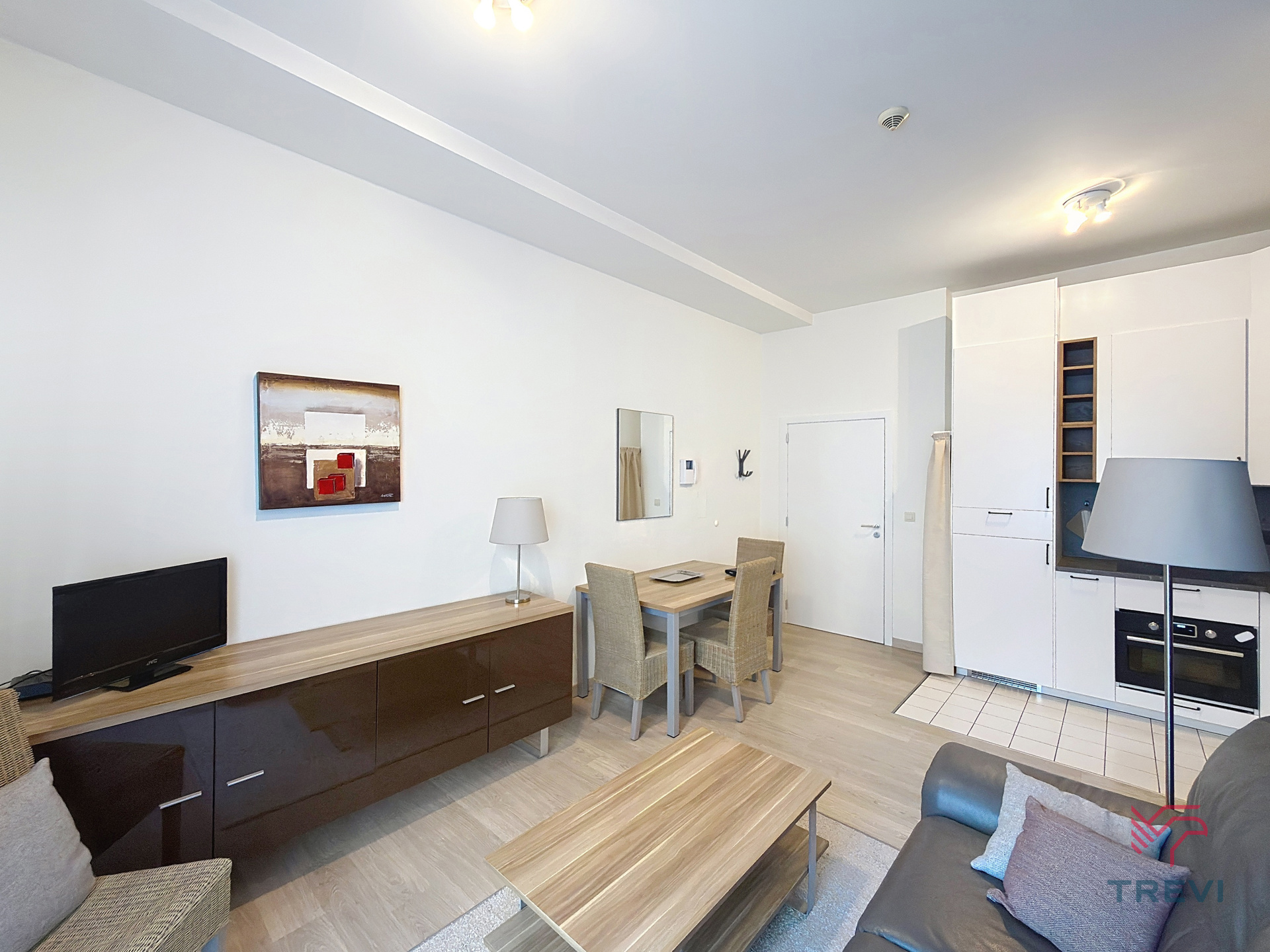 GEMEUBILEERDE STUDIO MET SLAAPHOEK NABIJ TOUR &amp; TAXIS ! - foto 4