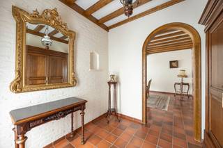 Te renoveren laagbouwwoning met 3 slpk te centrum LichtaartEPC: F-label | 3 slaapkamers | Aangename tuinOmschrijving:We betreden deze laagbouwwoning...