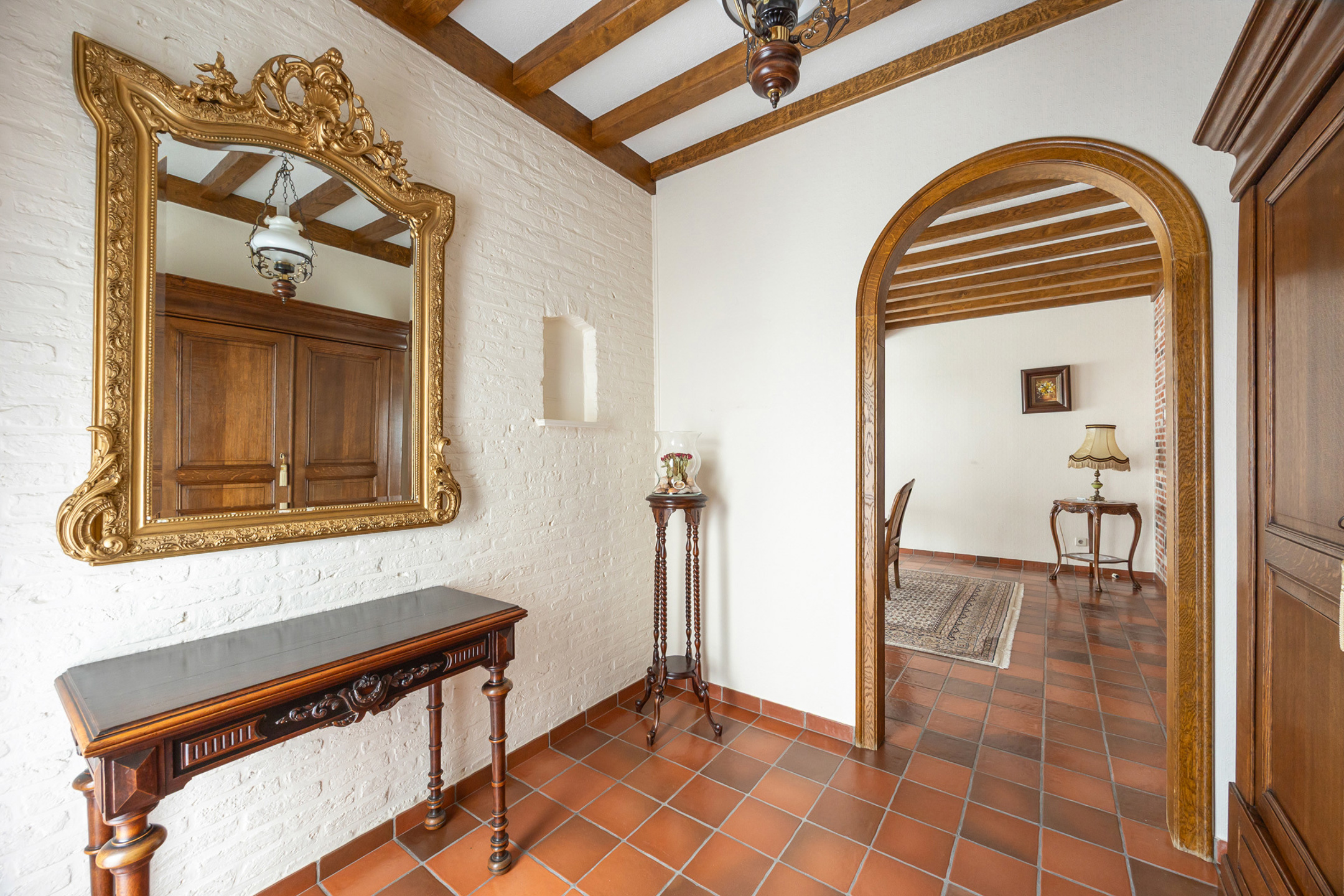 Te renoveren laagbouwwoning met 3 slpk te centrum Lichtaart! - foto 2