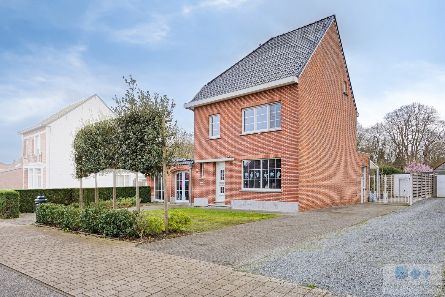 Instapklare gezinswoning met individueel bijgebouw op 995 m² - foto 2