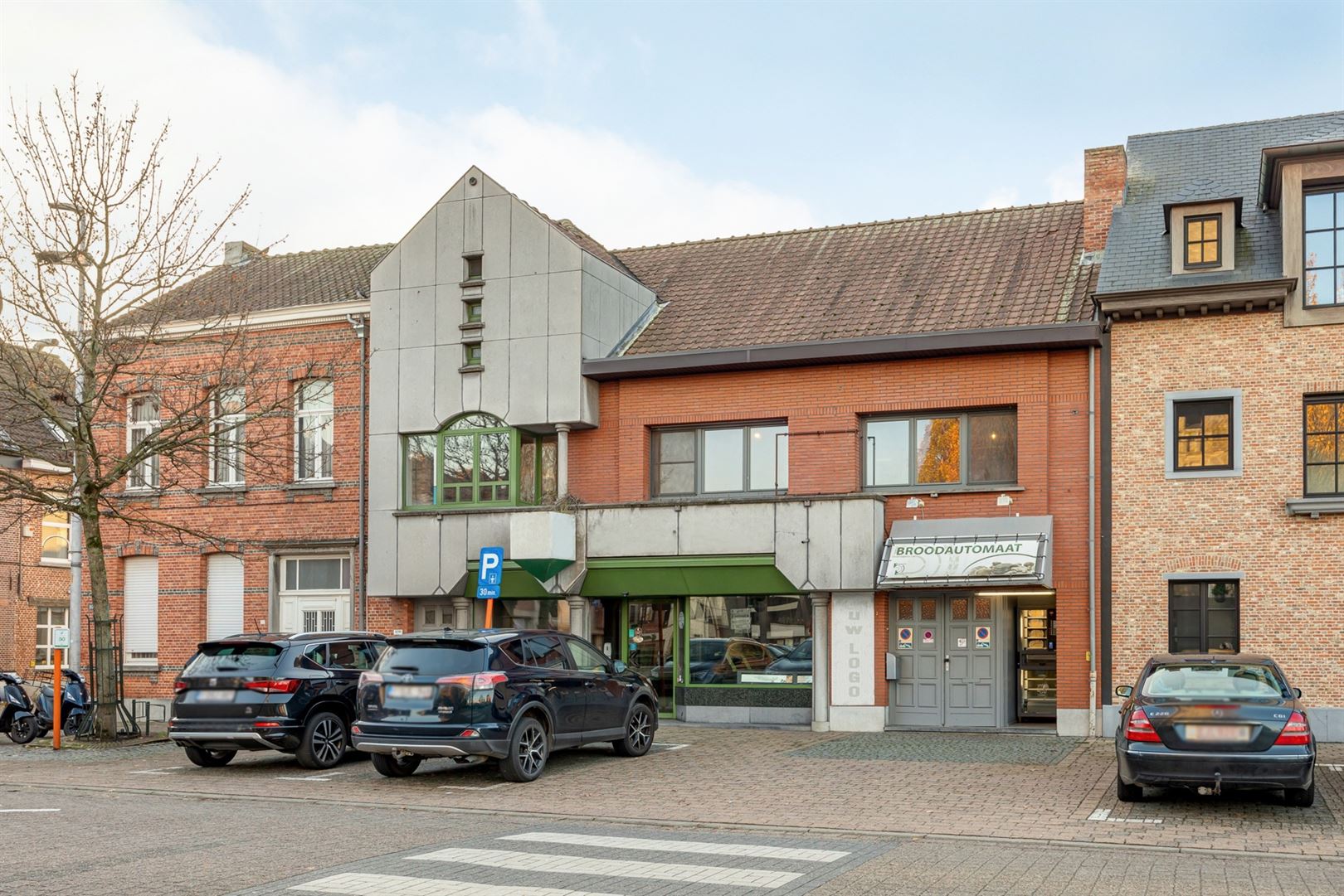 Hedendaagse commerciële ruimte met appartement - foto 1