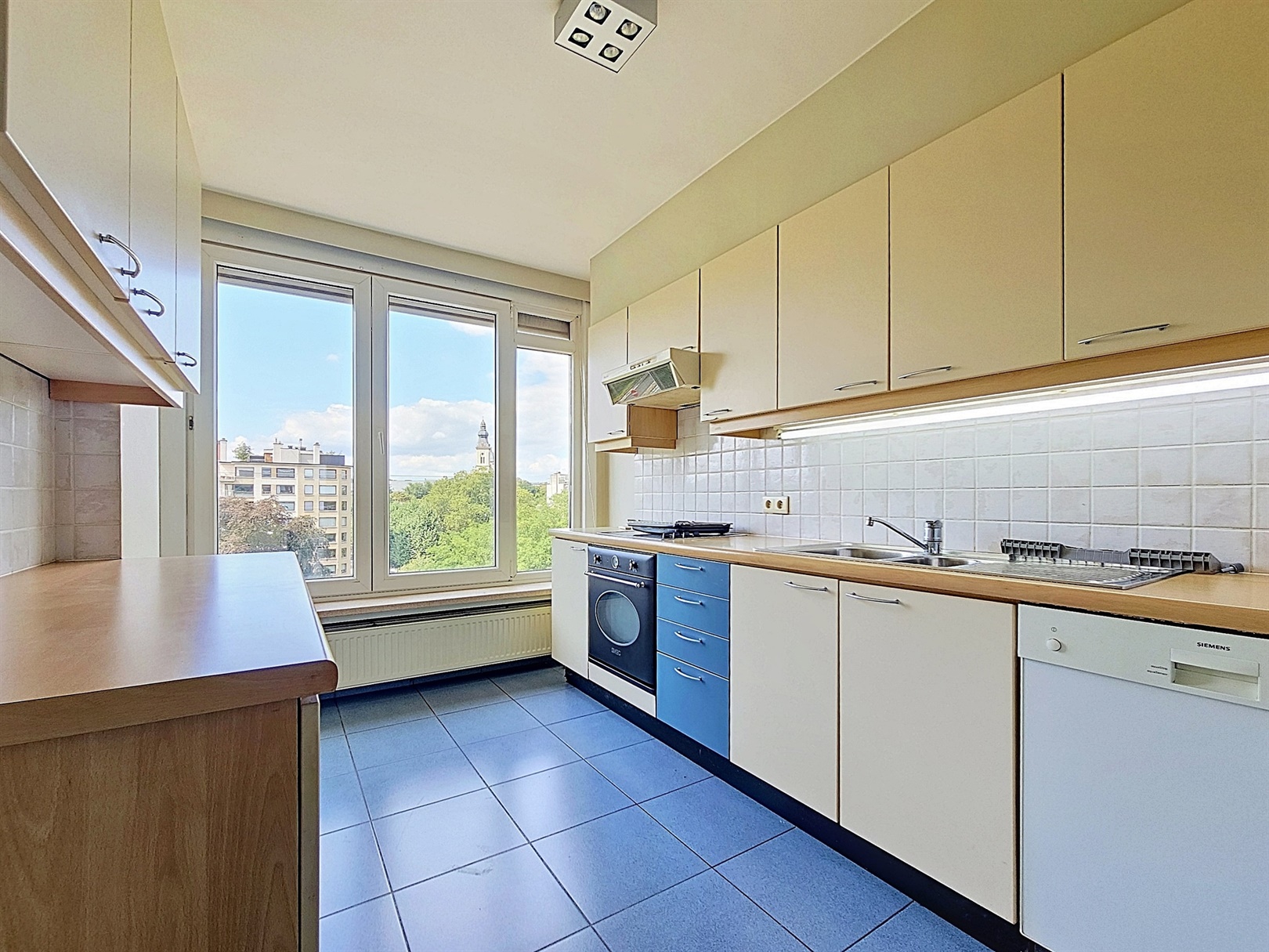 Apartment for rent in Ghent with 3 bedrooms - photo 4