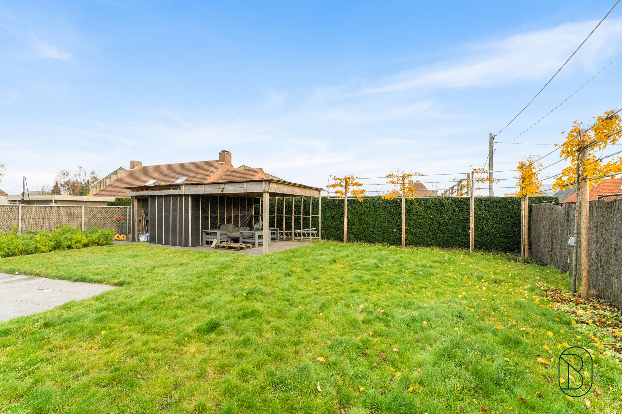 Recente woning met 5 slk, 2 badkamers, tuin met poolhouse. - foto 5