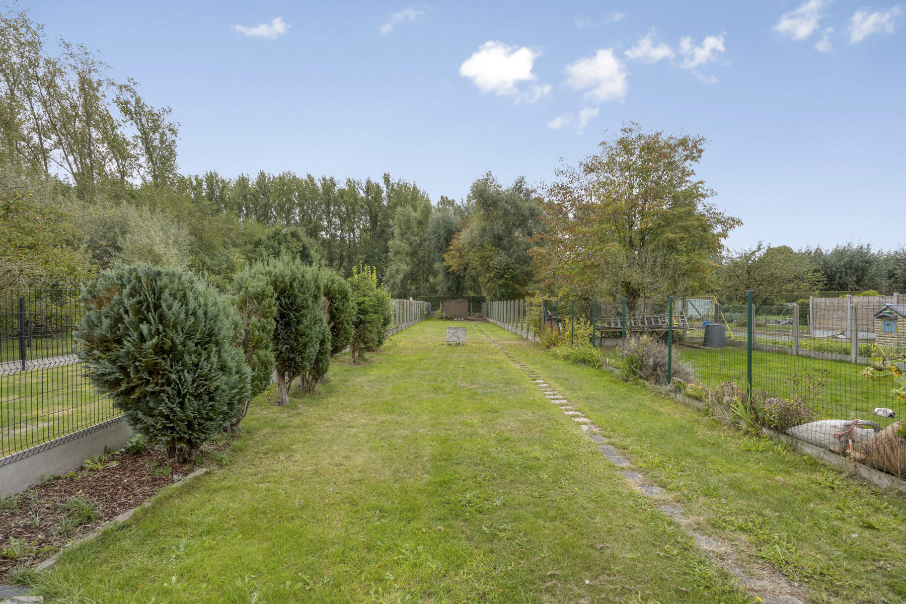 Solide woning met 2 slaapkamers, eventueeel 4, en garage - foto 4