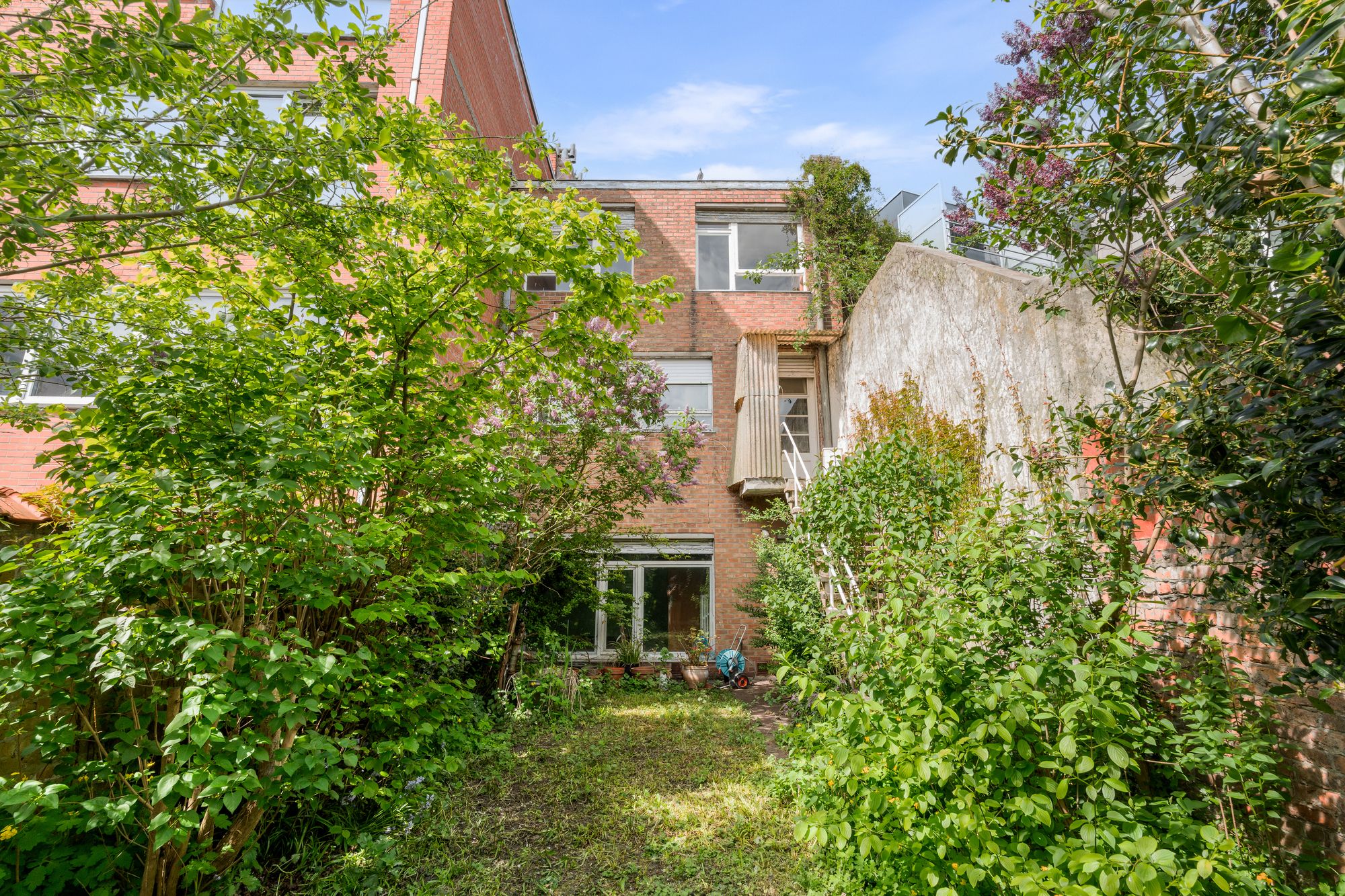 Uiterst ruime bel-etagewoning met tal van mogelijkheden in Oostende Te Koop - foto 2