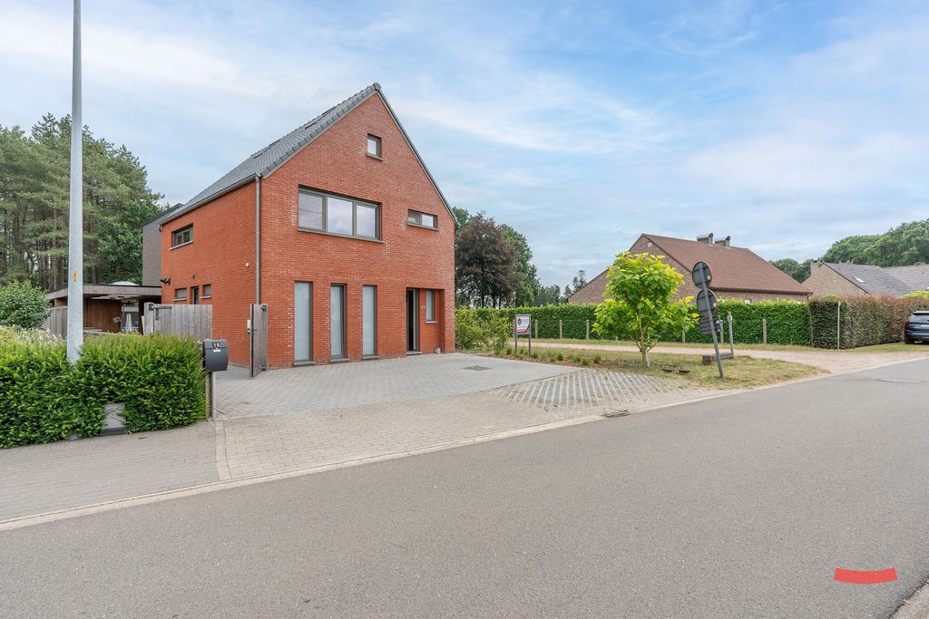 Huis te koop in Arendonk met 4 slaapkamers - foto 2
