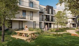<p>Op een uitzonderlijke locatie in Varsenare presenteren wij Terra Nova: een nieuwbouwproject waar hedendaagse architectuur, duurzaam wonen en een unieke groene leefomgeving samenkomen. Het concept *wonen in een park* staat centraal: een autoluwe omgeving met aangelegde groenzones, wandelpaden en open zichten, ontworpen met maximale aandacht voor privacy en levenskwaliteit. Grote raampartijen en ruime terrassen zorgen voor een optimale lichtinval en een sterke connectie met het groen. Alles afgewerkt met duurzame, hoogwaardige materialen.<br /><br />Residentie TERRA is dwars gelegen op het terrein, de apppartement aan de voorzijde hebben zicht op de Gistelsteenweg, de appartementen achteraan zicht op de greone zone en de Grote Thems. Deze residentie bestaat uit 17 appartementen, waarvan 1 uitzonderlijk ruim penthouse. Bewoners kiezen ondergronds uit staanplaatsen, enkele garages of dubbele garageboxen, XL-boxen en privatieve bergingen — zodanig de bovengrondse omgeving maximaal groen, veilig en aangenaam blijft.<br /><br />Alle appartementen voldoen aan de BEN-norm (Bijna-Energie-Neutraal) en zijn uitgerust met moderne technieken voor een laag energieverbruik en een aangenaam binnenklimaat.<br />Met een E-peil richting E20 tot zelfs E10 geniet u van een lagere energiefactuur en mogelijk een vrijstelling van onroerende voorheffing gedurende vijf jaar. Onder bepaalde voorwaarden komt u bovendien in aanmerking voor het verlaagd btw-tarief van 6%.<br /><br />Terra Nova is een realisatie van Projectontwikkeling Jacxsens, een ervaren en financieel solide bouwpartner met een sterke reputatie in kwalitatieve residentiële projectontwikkeling. Doordachte architectuur, duurzame bouwtechnieken en een uitgesproken aandacht voor wooncomfort en afwerking kenmerken hun projecten.<br /><br />De verwachte oplevering voor Residentie Terra wordt voorzien begin 2029.<br /><br />Interesse? Maak vandaag nog vrijblijvend een afspraak voor een persoonlijk gesprek.</p>