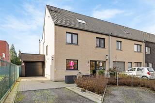 House for sale in Saint-Gilles-Waes