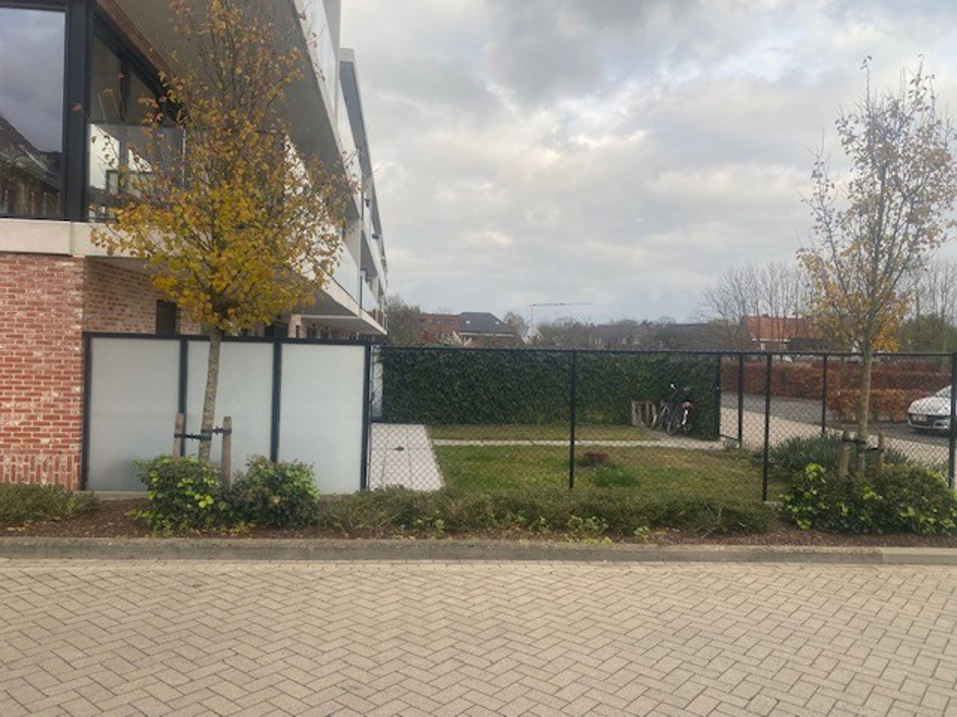 Gelijkvloers appartement met terras en tuintje op het zuiden - foto 3
