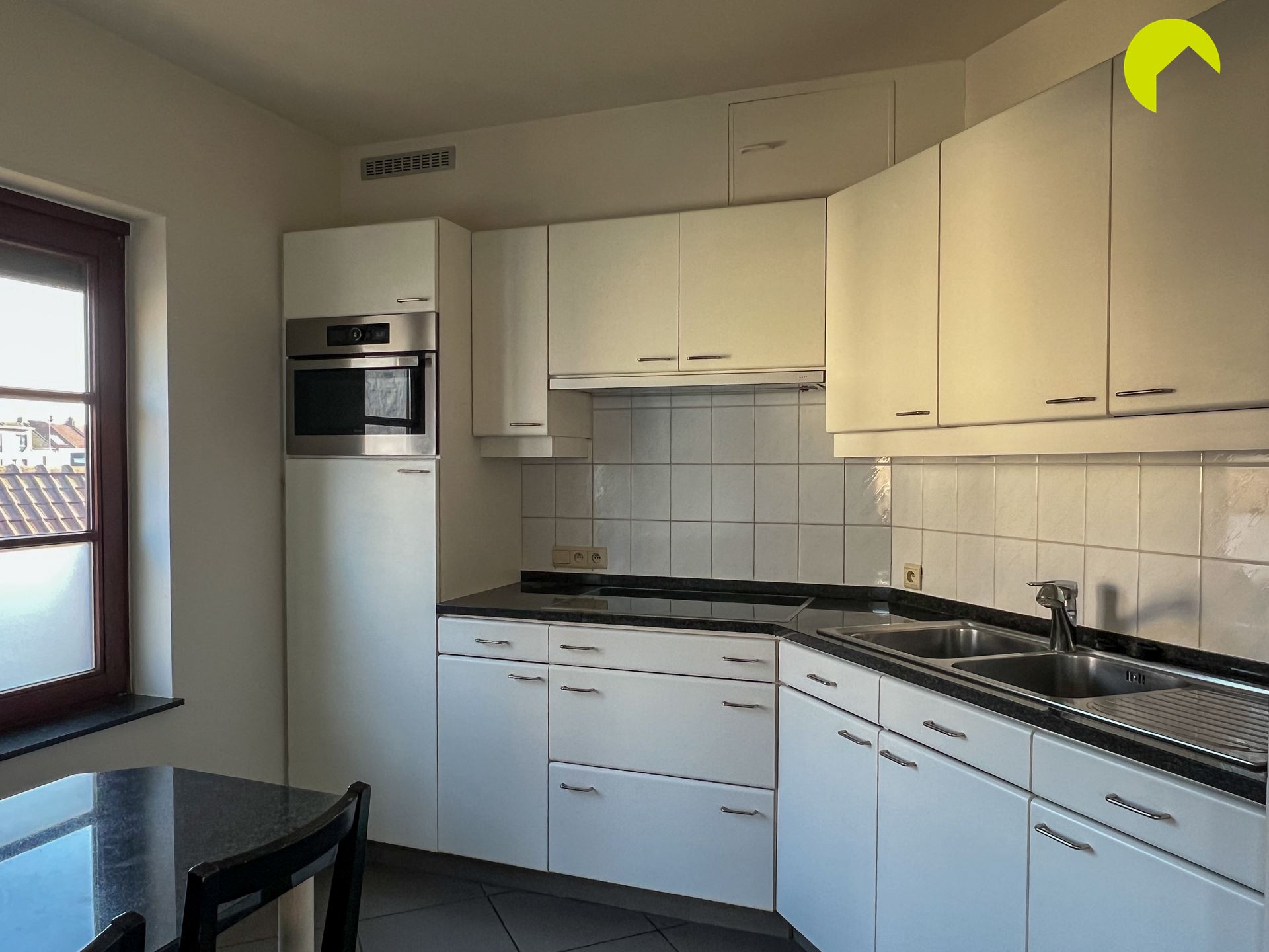 Ruim 2-slpk app met terras én garage! - foto 4