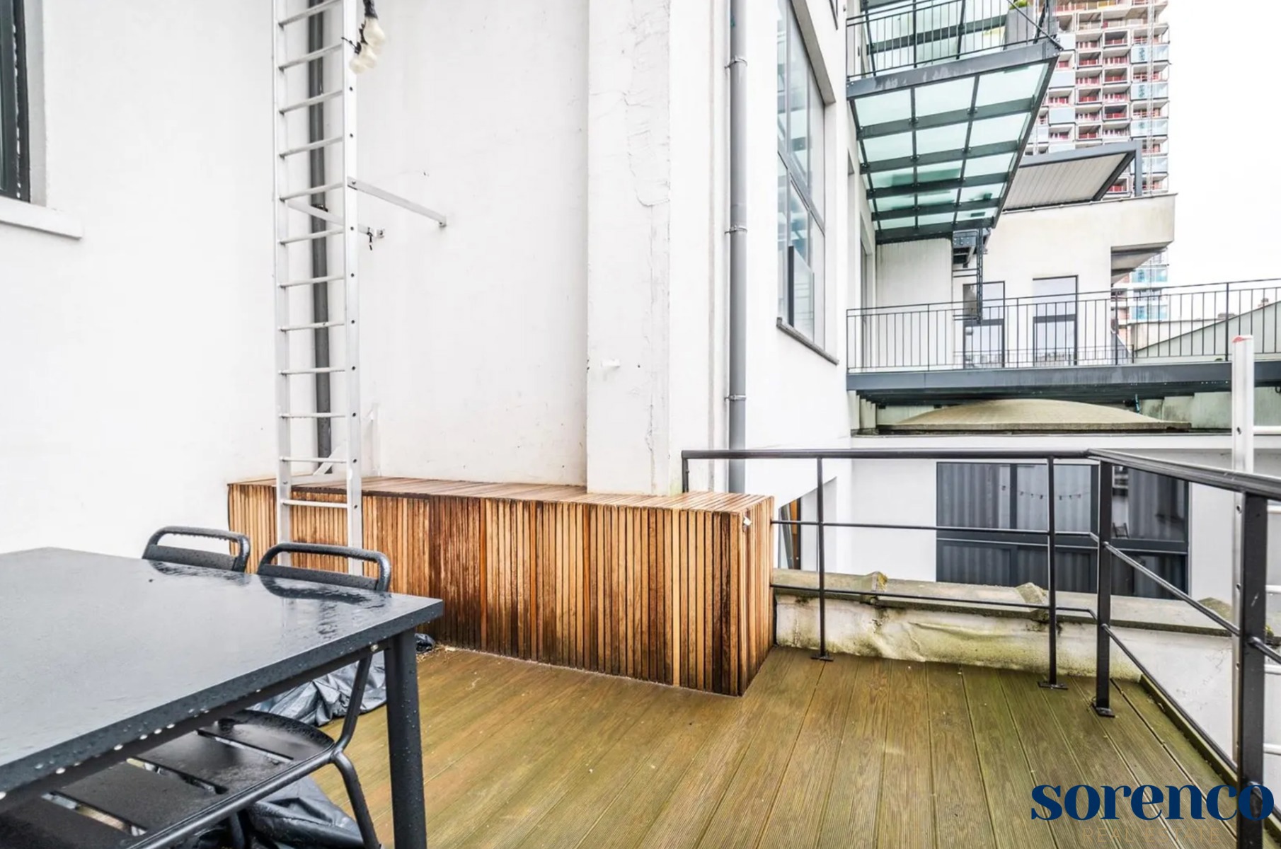 Stijlvol Gemeubeld 1-Slaapkamer appartement met groot Terras in Trendy buurt van Antwerpen - foto 4