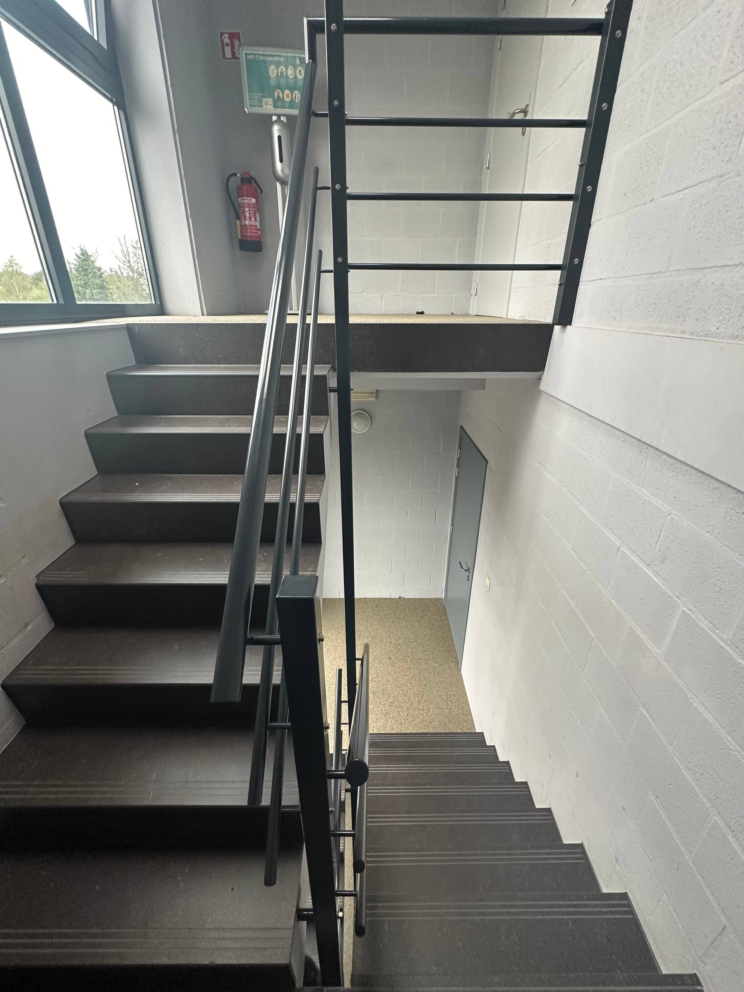 Commercial à louer à Heusden-Zolder - photo 1