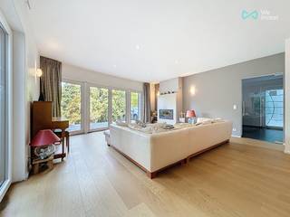 Ontdek deze uitzonderlijke villa in uitstekende staat, ideaal gelegen in de gegeerde wijk Bonlez in Chaumont-Gistoux, vlak bij alle...