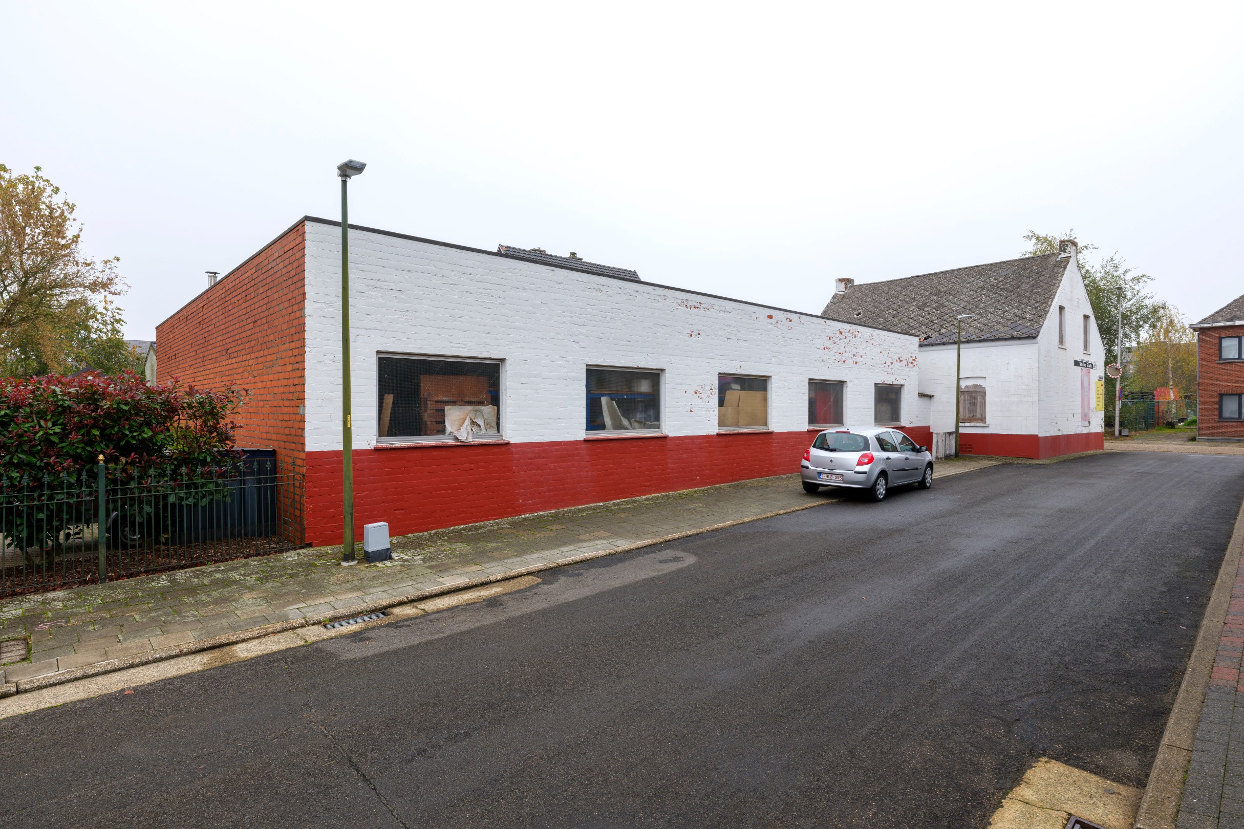 Ruime woning met multifunctioneel bijgebouw en veel potentieel in Hechtel-Eksel - foto 4